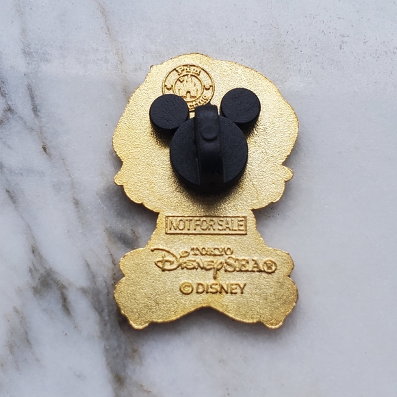 Aladdin Disney Pin - Picture 2 of 2
